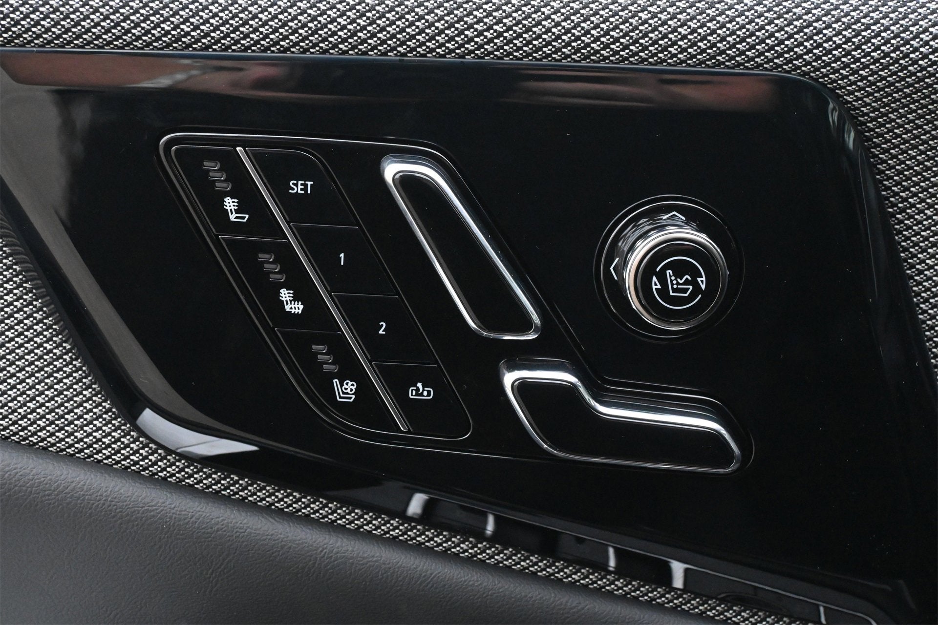 2026 Cadillac OPTIQ Premium Luxury