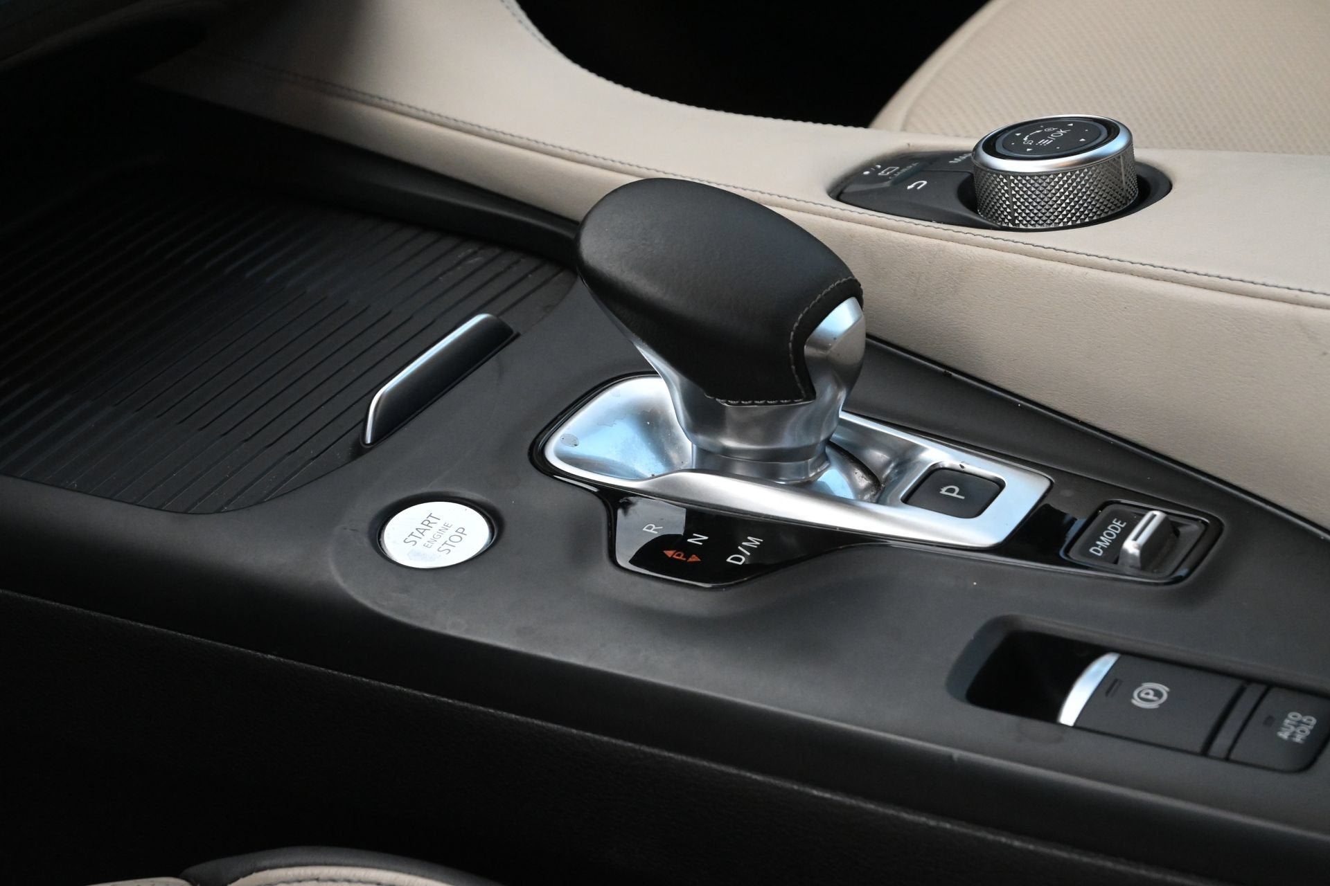 2022 INFINITI QX50 ESSENTIAL