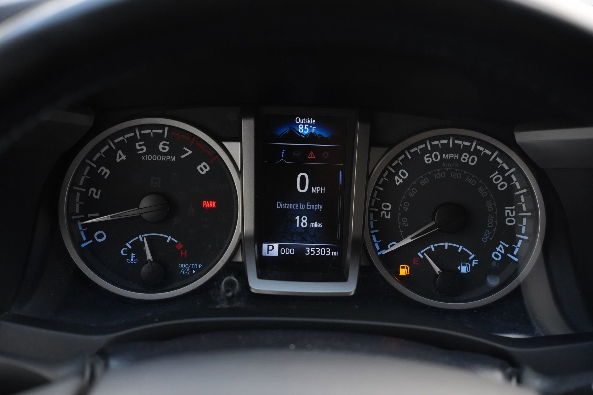 2022 Toyota Tacoma 2WD SR5