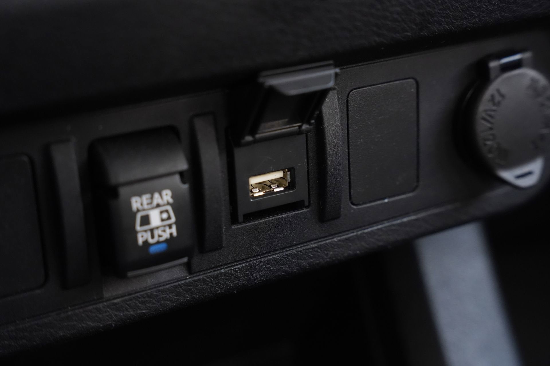 2022 Toyota Tacoma 2WD SR5