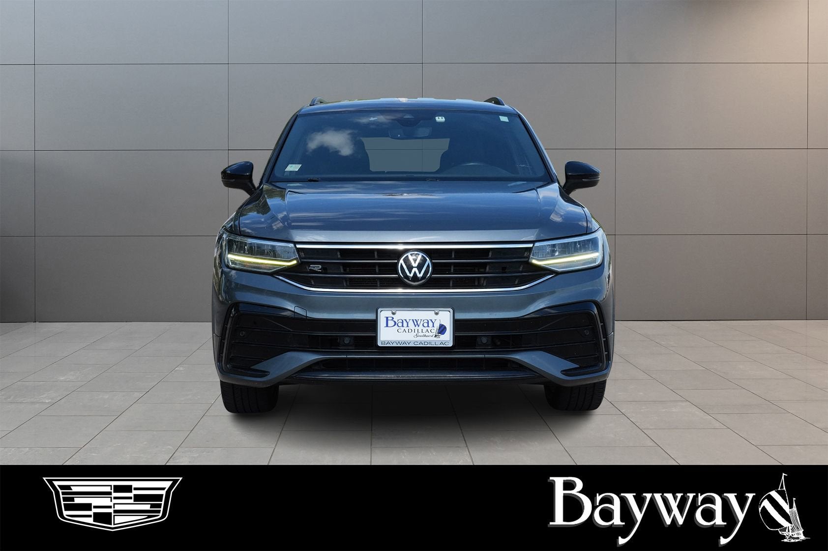 2022 Volkswagen Tiguan SE R-Line Black
