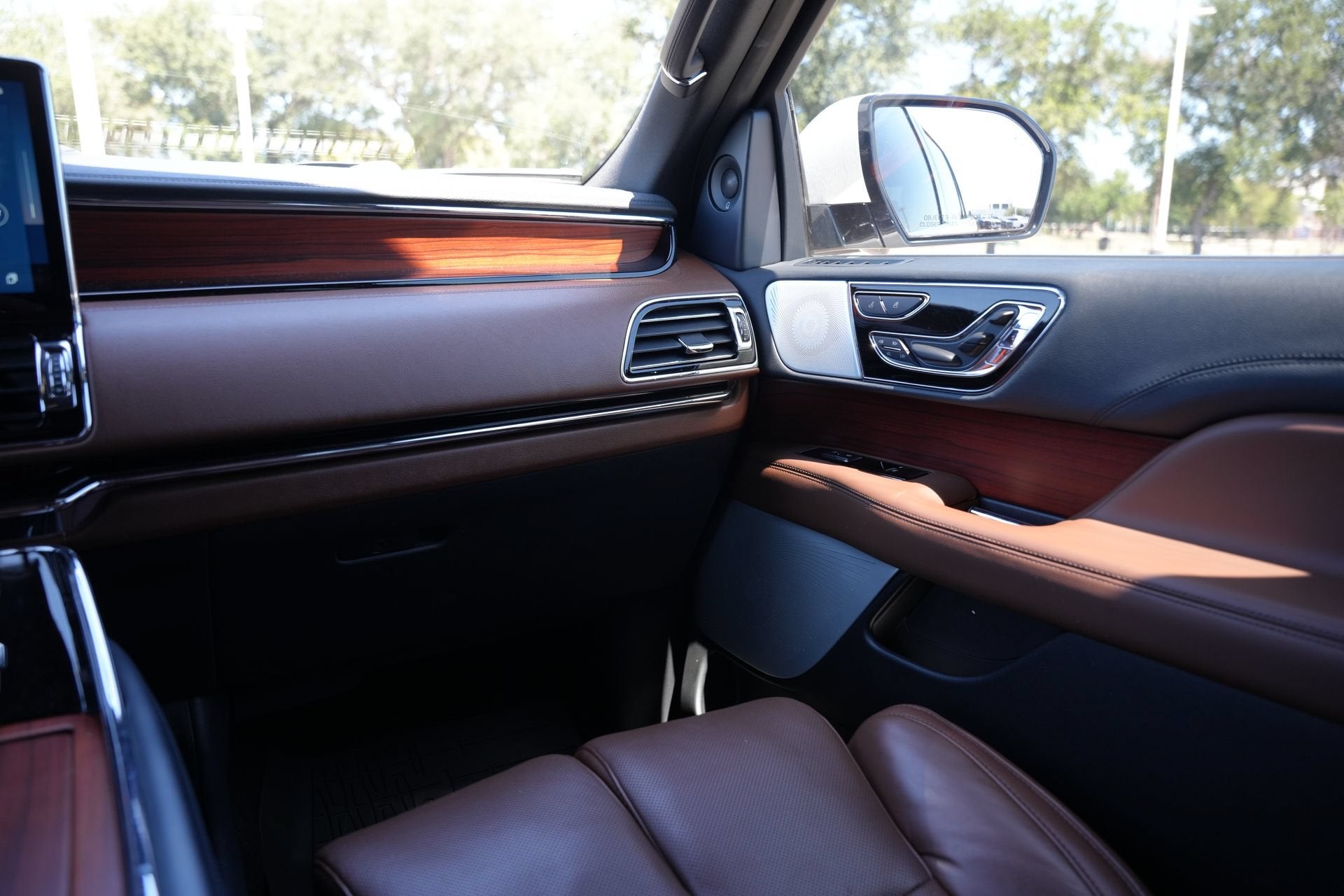2023 Lincoln Navigator L Reserve