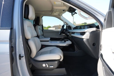 2025 Lincoln Navigator L Reserve