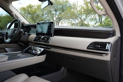 2024 Lincoln Navigator L Reserve