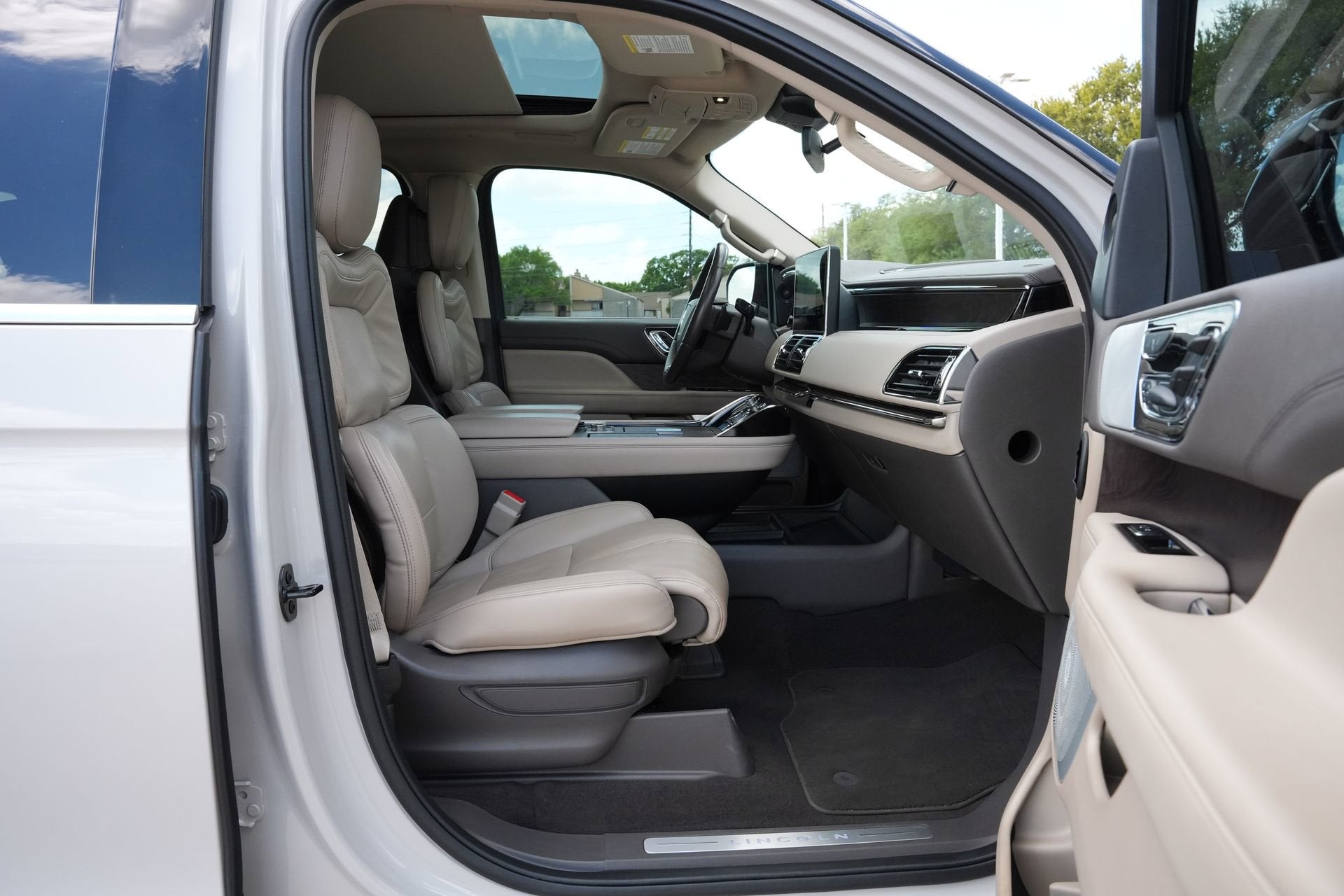 2024 Lincoln Navigator L Reserve