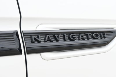 2022 Lincoln Navigator L Black Label