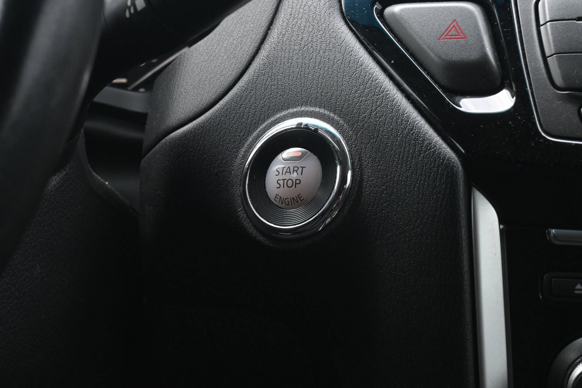 2016 Nissan Pathfinder SV