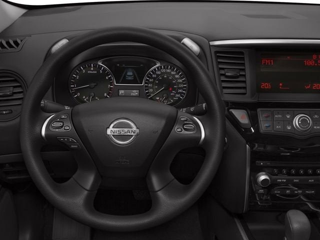 2016 Nissan Pathfinder SV
