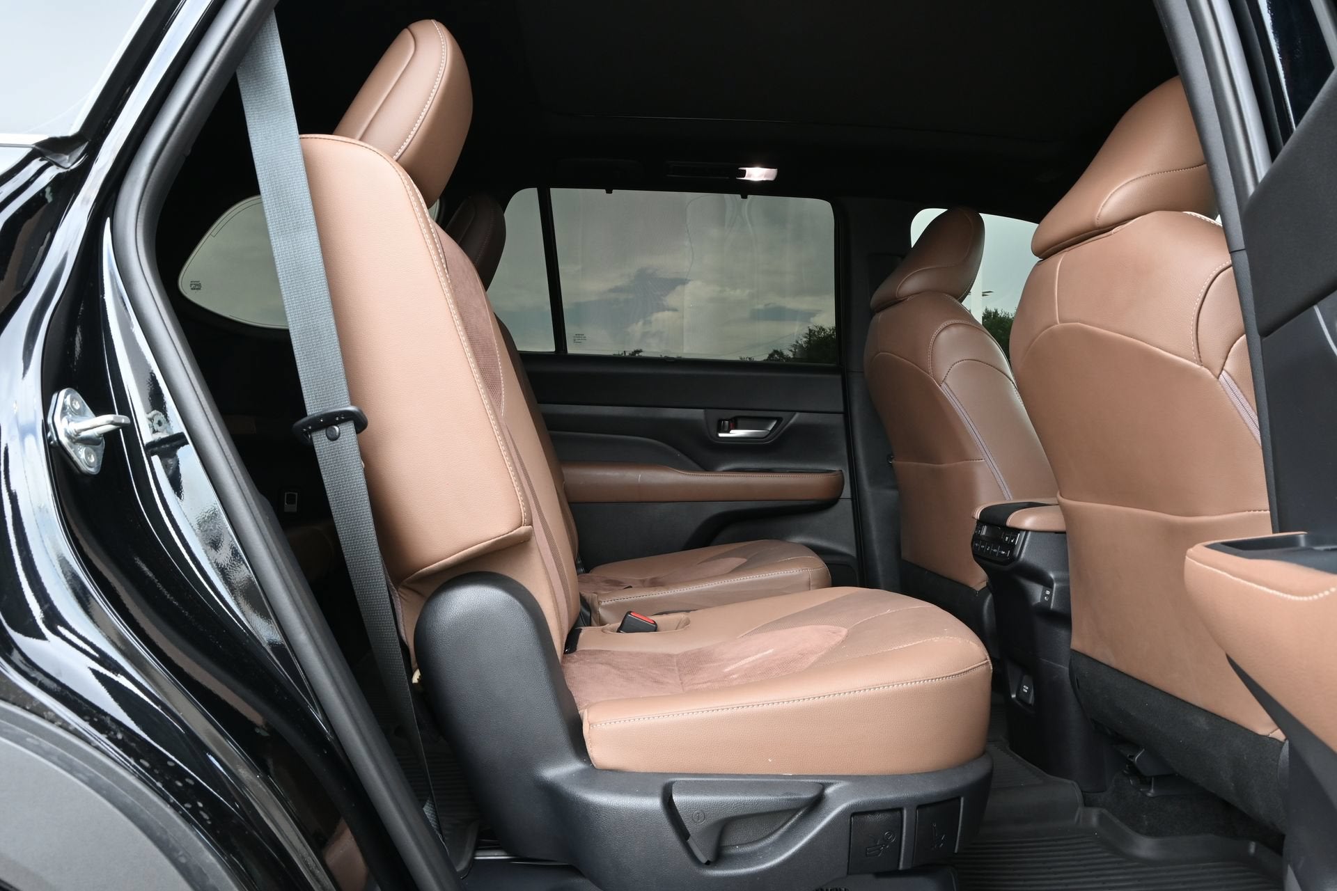 2025 Toyota Grand Highlander Hybrid MAX Limited