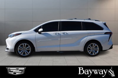 2024 Toyota Sienna Platinum