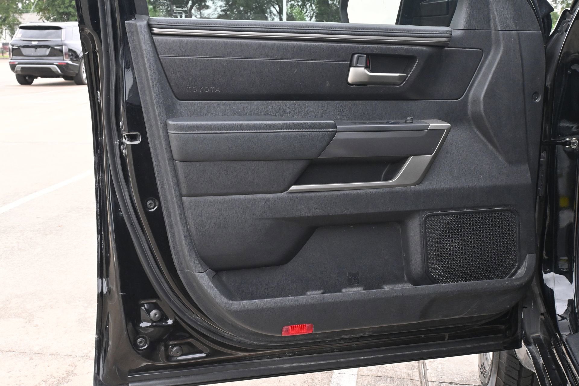 2022 Toyota Tundra 4WD SR5