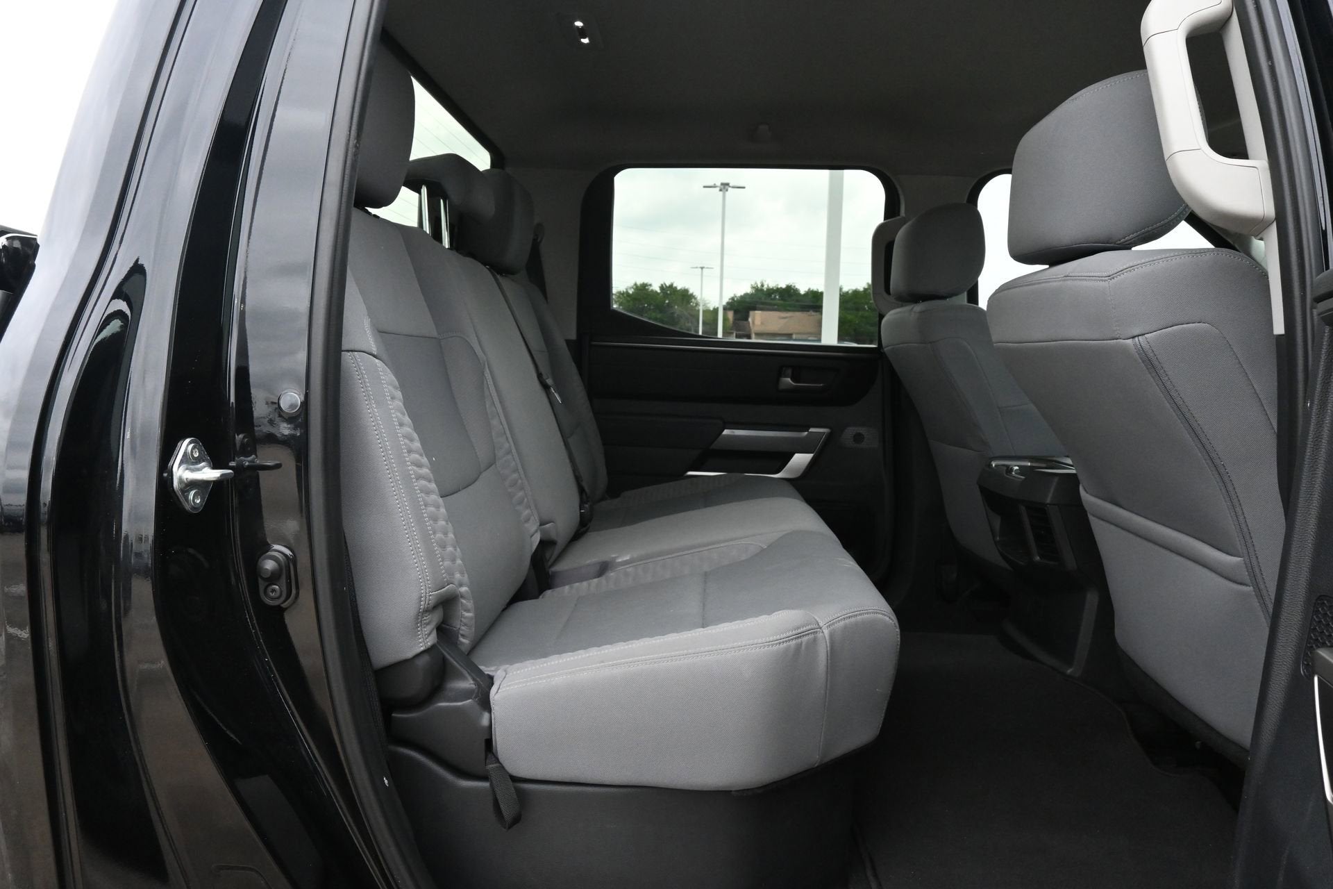 2022 Toyota Tundra 4WD SR5