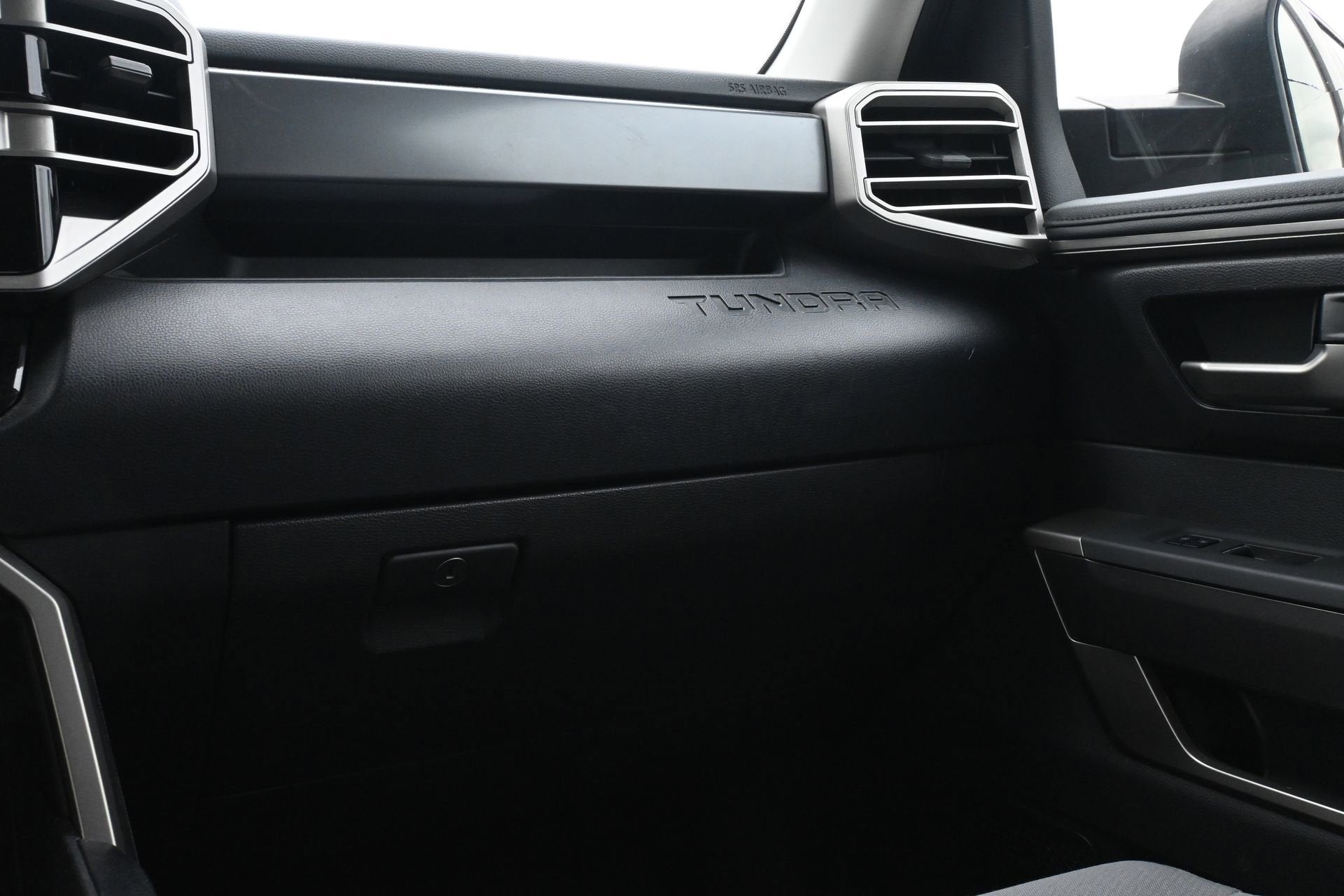 2022 Toyota Tundra 4WD SR5