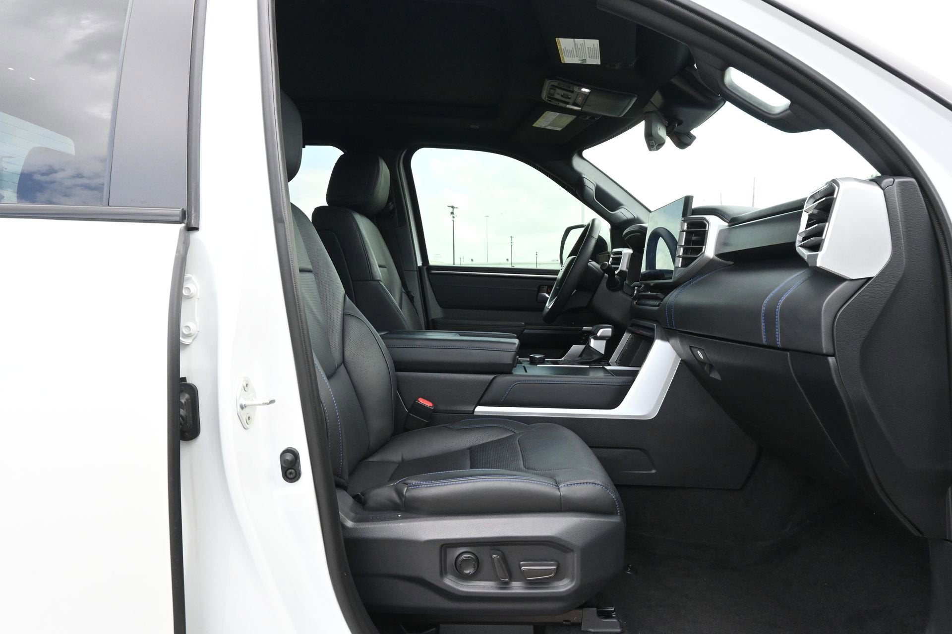 2025 Toyota Tundra 4WD Platinum