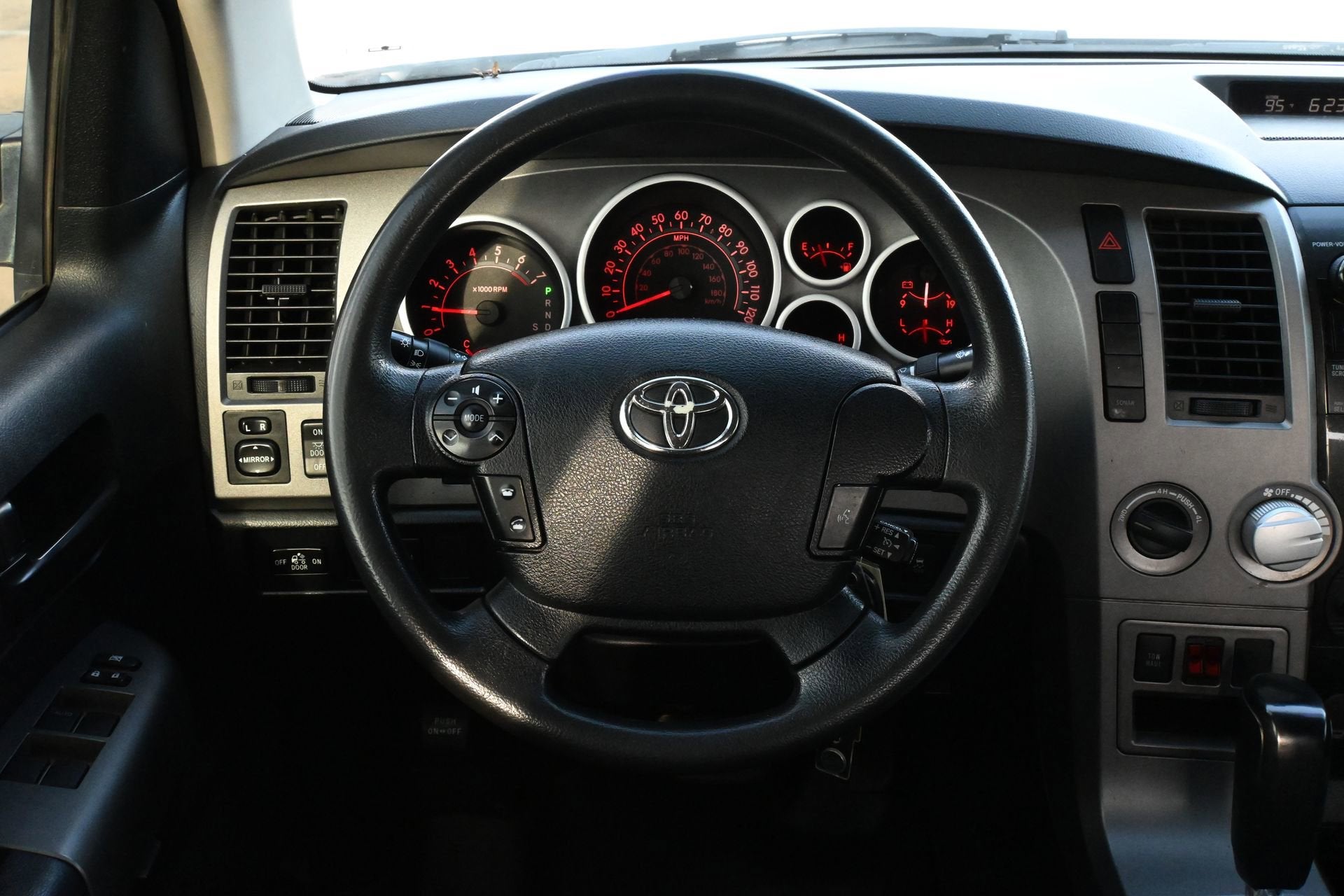 2011 Toyota Tundra 4WD Truck Grade