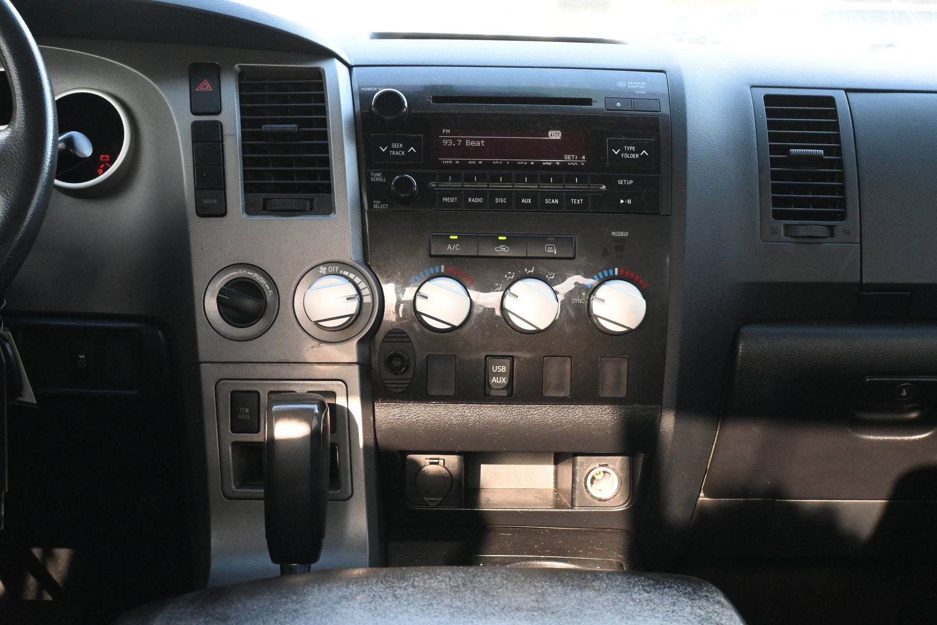 2011 Toyota Tundra 4WD Truck Grade