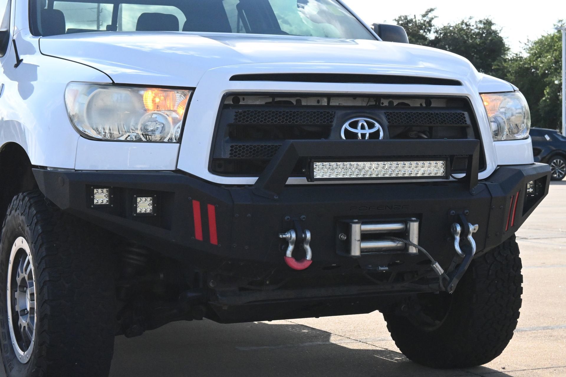 2011 Toyota Tundra 4WD Truck Grade