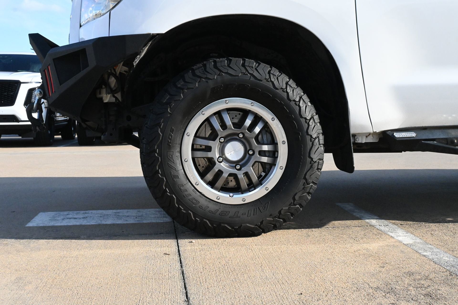 2011 Toyota Tundra 4WD Truck Grade