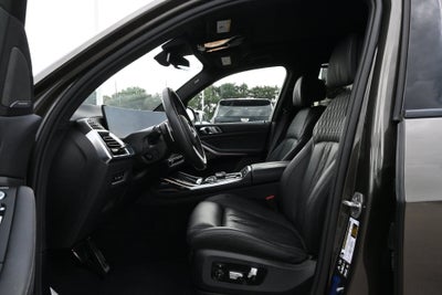 2025 BMW X7 M60i