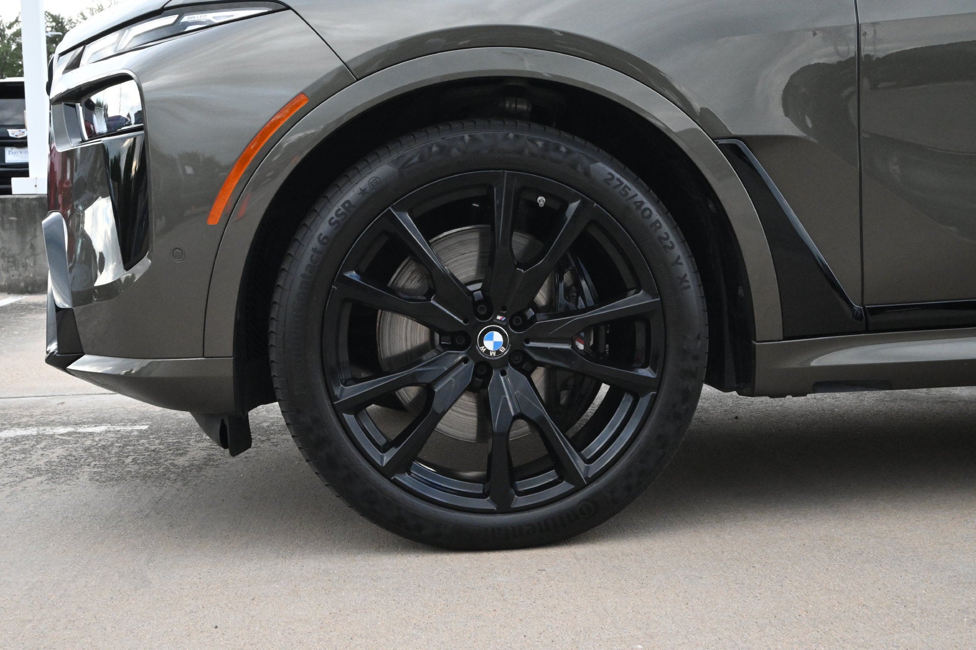 2025 BMW X7 M60i