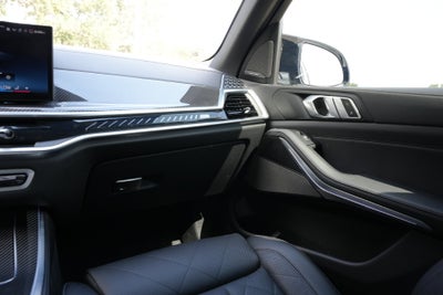 2025 BMW X5 M60i