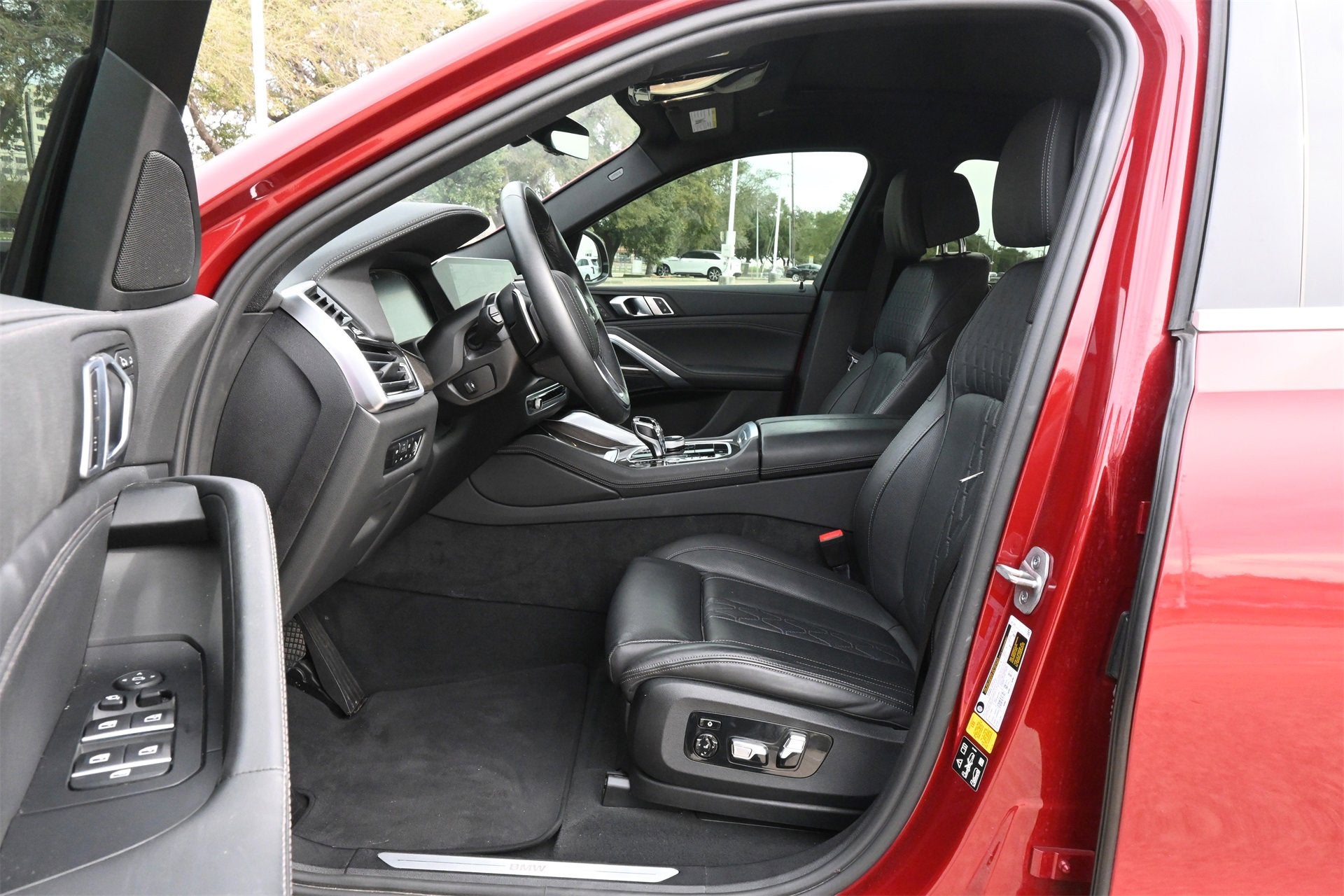 2023 BMW X6 xDrive40i