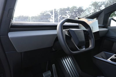 2024 Tesla Cybertruck Cyberbeast