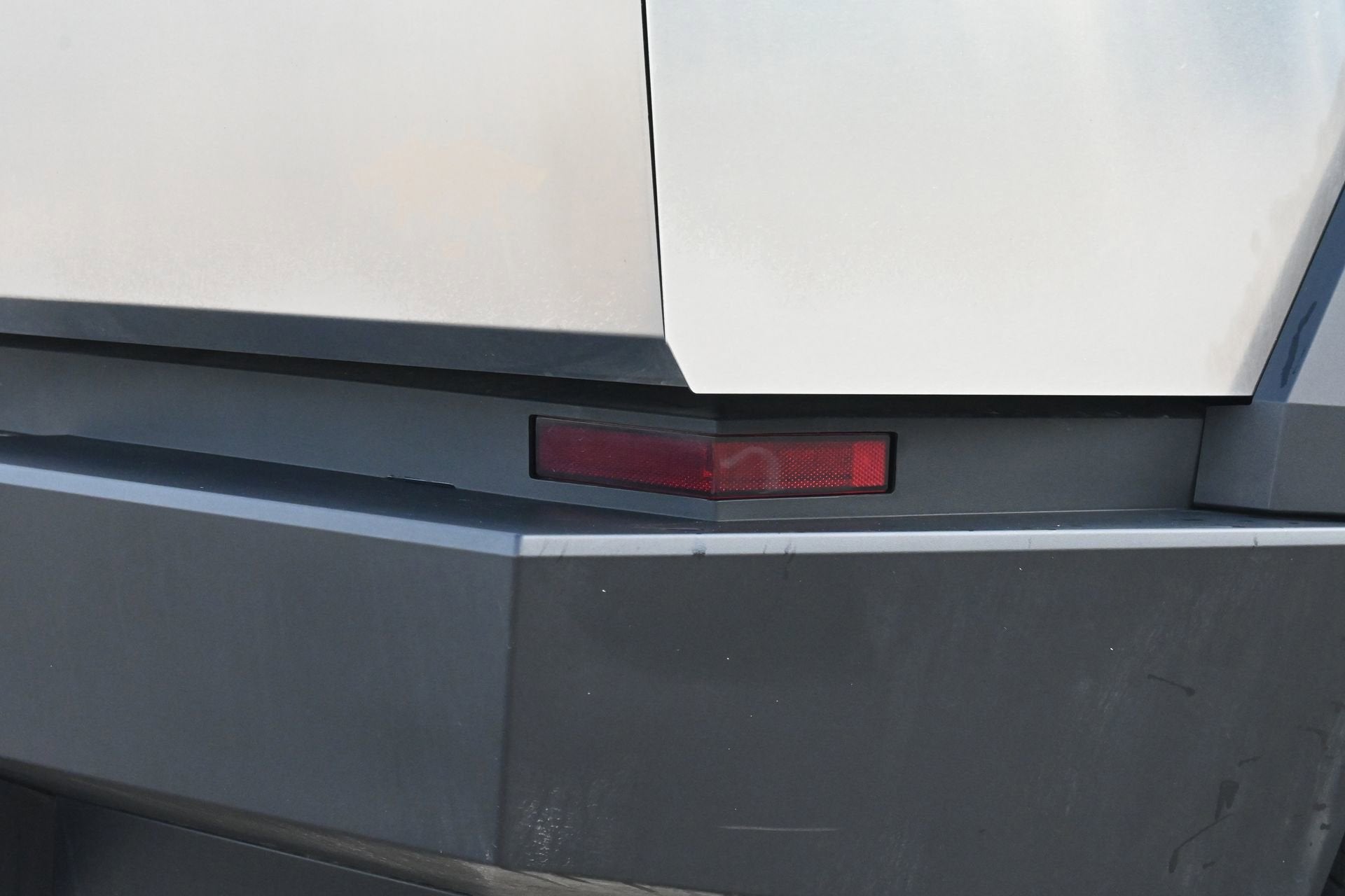 2024 Tesla Cybertruck Cyberbeast