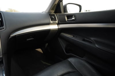 2015 INFINITI Q40 NA