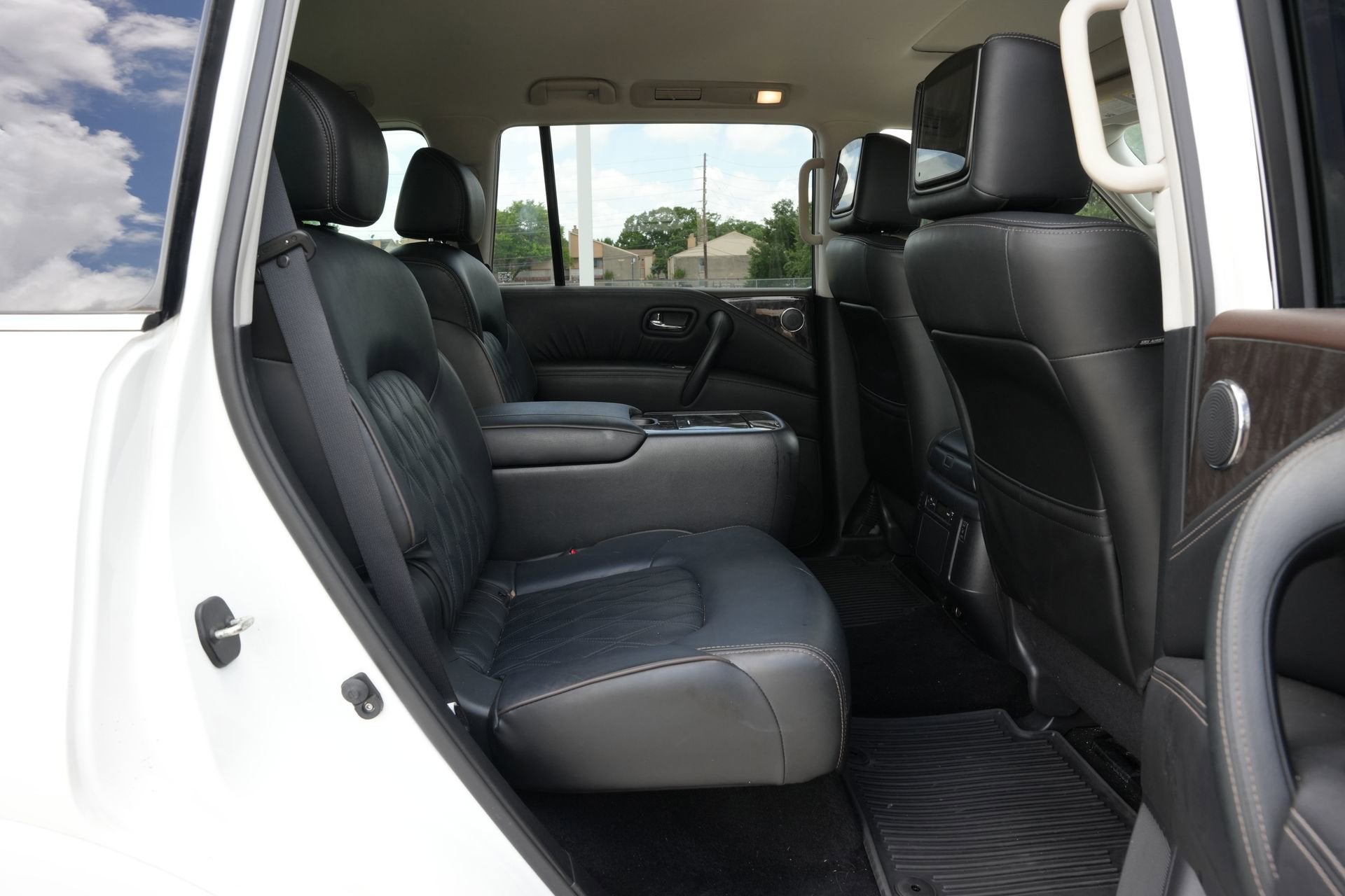 2023 Nissan Armada Platinum