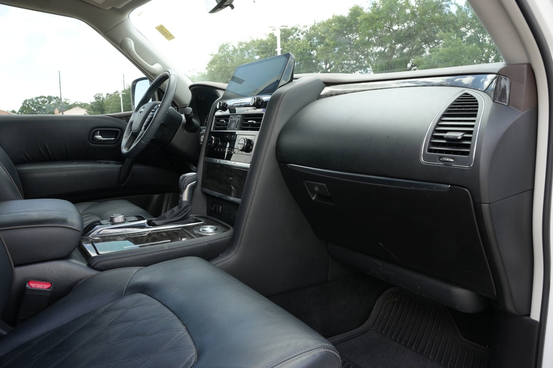 2023 Nissan Armada Platinum