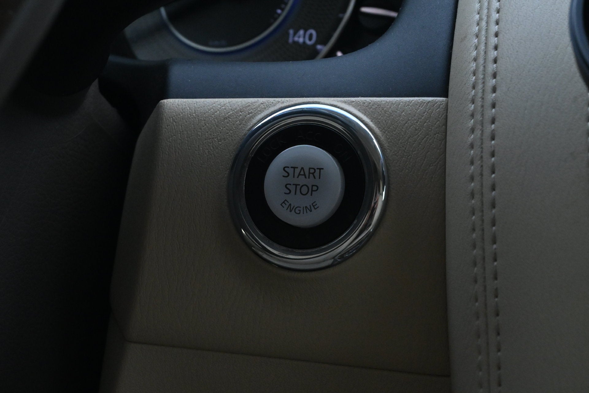 2017 INFINITI QX80 NA