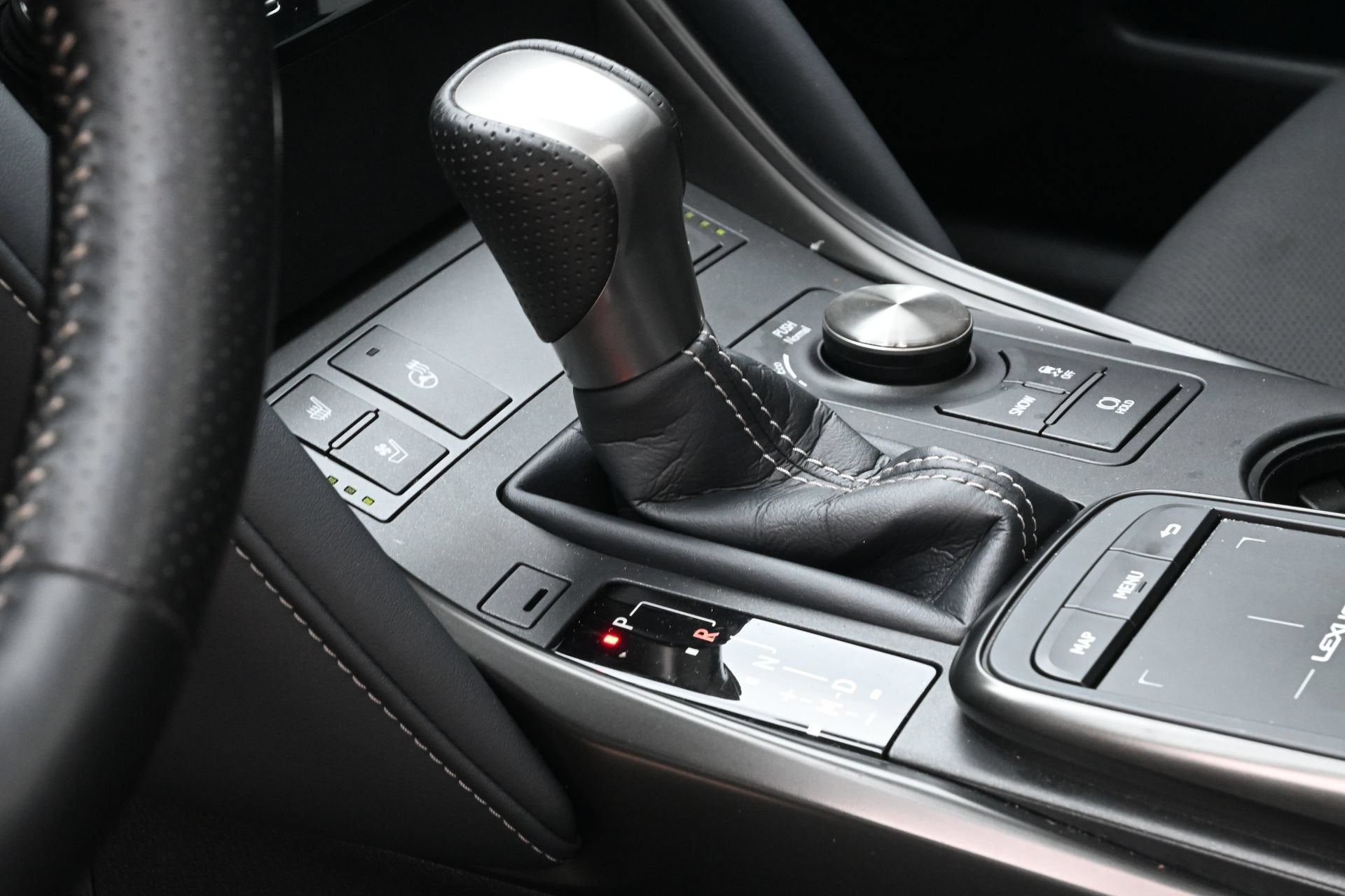 2024 Lexus IS IS 350 F SPORT Design