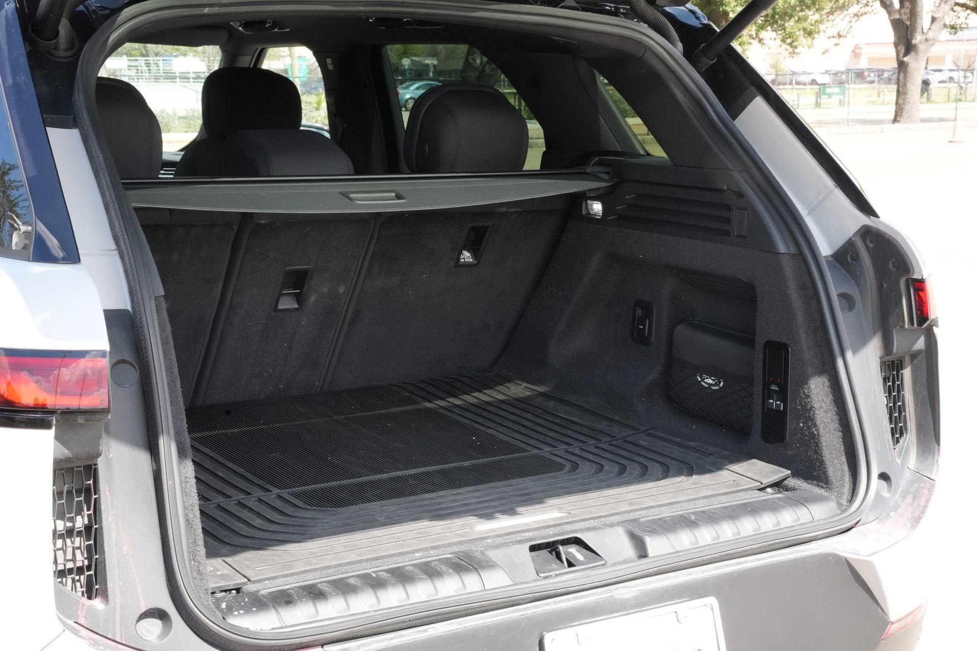 2024 Land Rover Range Rover Sport SE