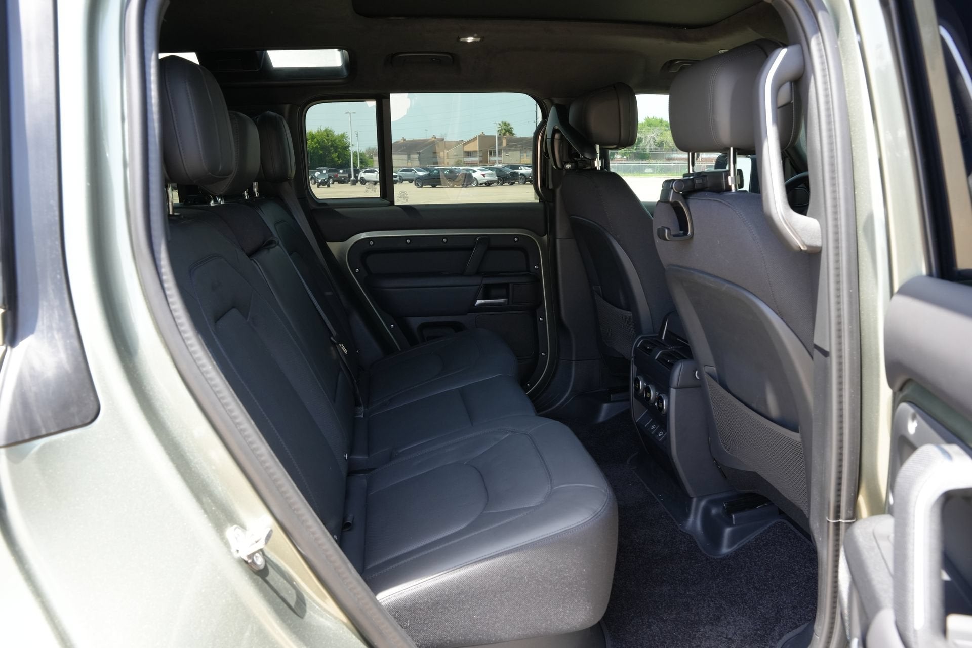 2025 Land Rover Defender X