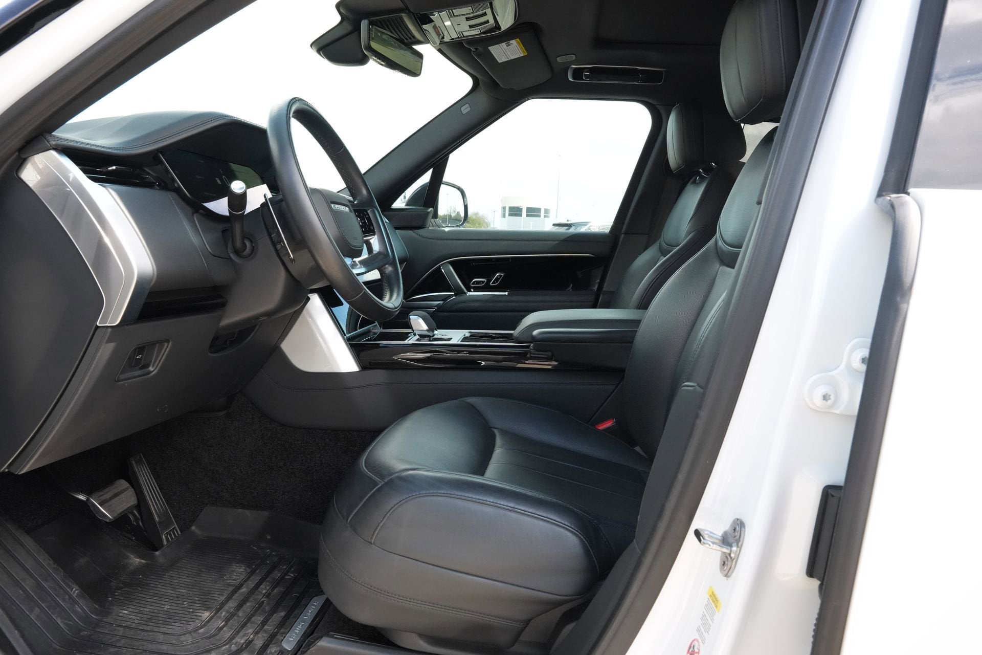 2024 Land Rover Range Rover SE