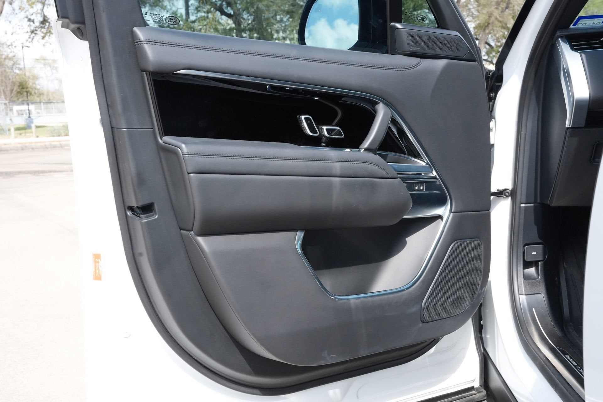 2024 Land Rover Range Rover SE