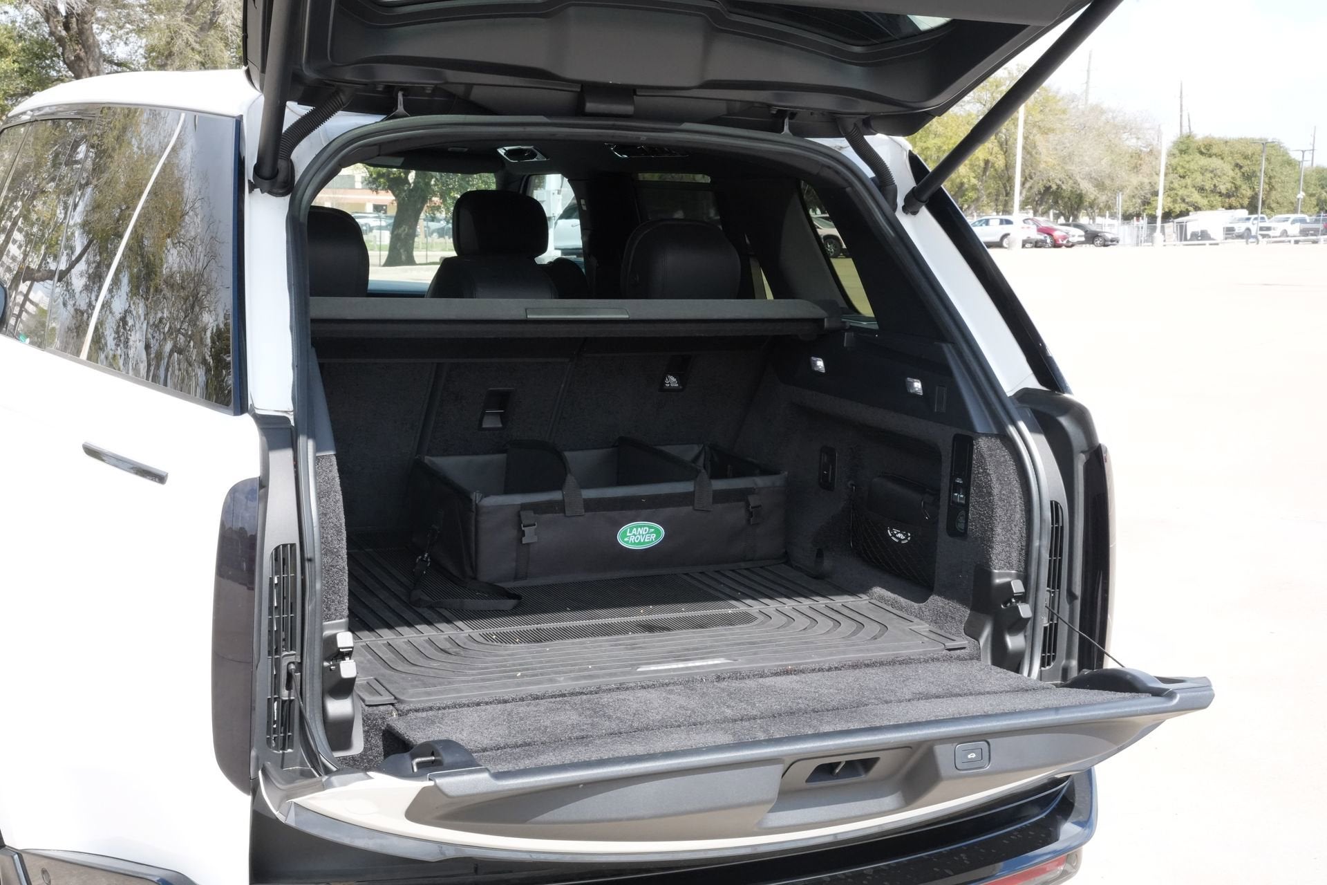 2024 Land Rover Range Rover SE