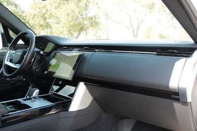 2024 Land Rover Range Rover SE