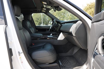 2024 Land Rover Range Rover SE