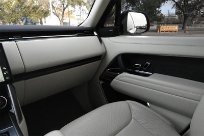 2023 Land Rover Range Rover SE