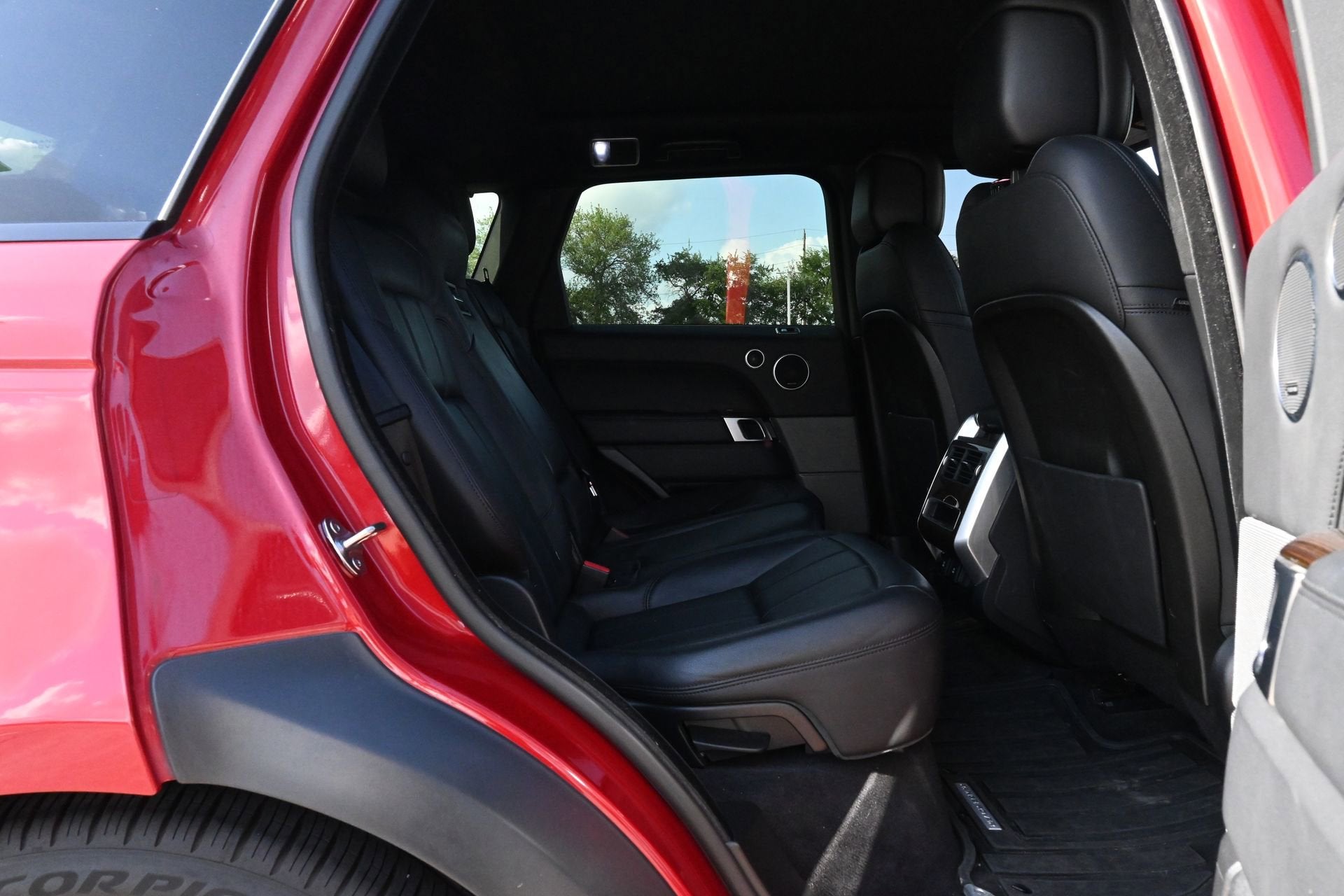 2020 Land Rover Range Rover Sport SE