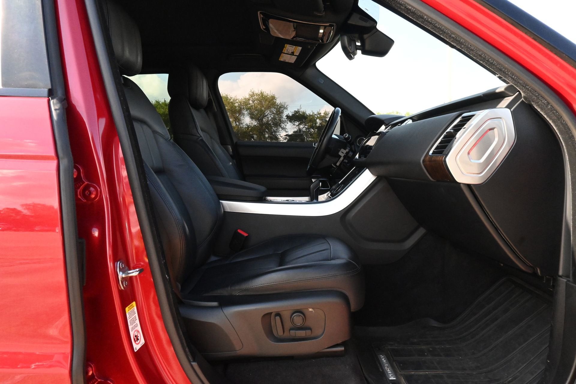 2020 Land Rover Range Rover Sport SE