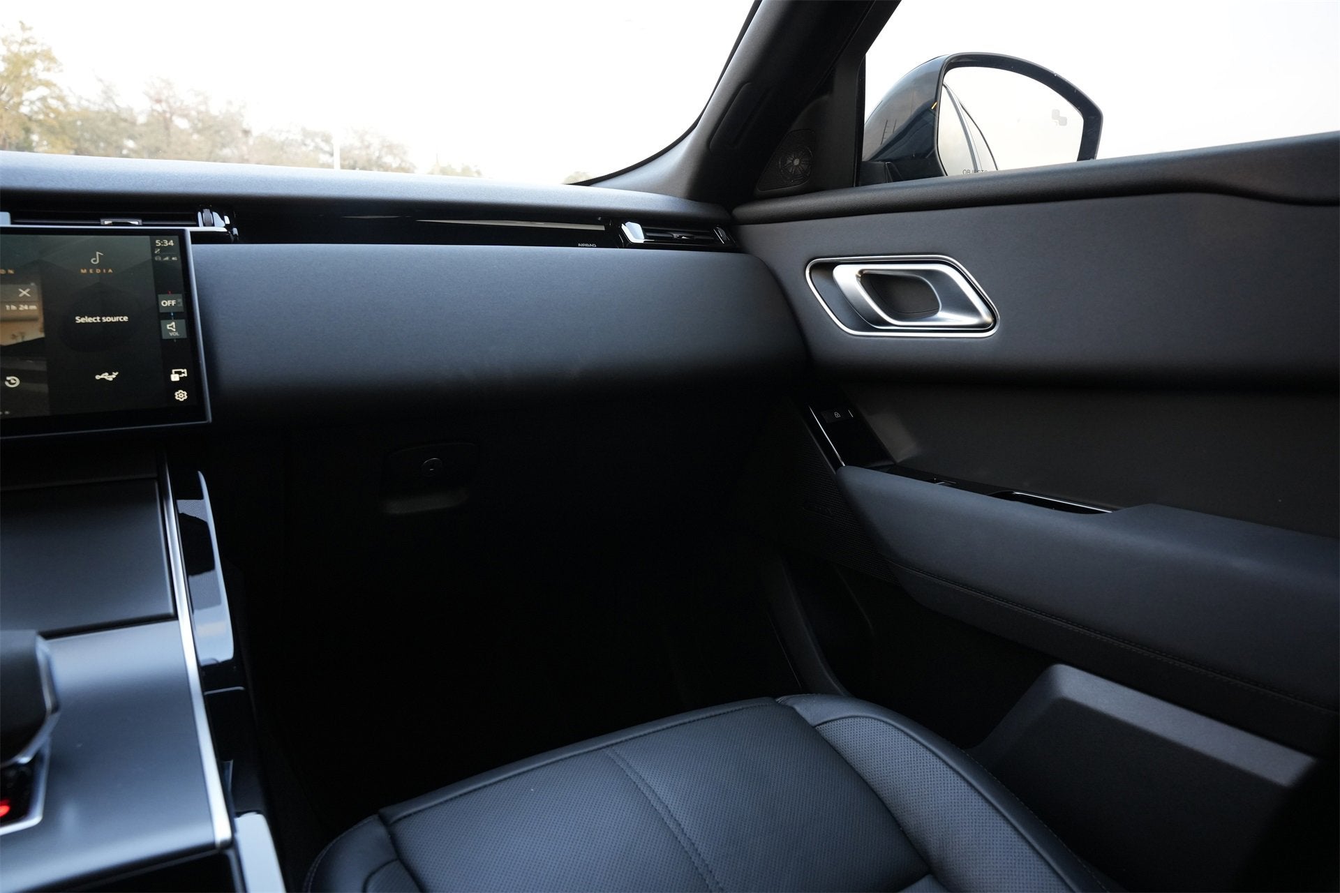 2024 Land Rover Range Rover Velar Dynamic SE