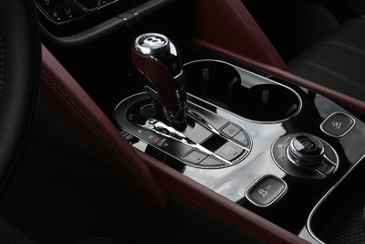 2024 Bentley Bentayga V8