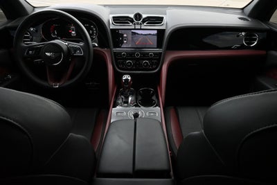 2024 Bentley Bentayga V8