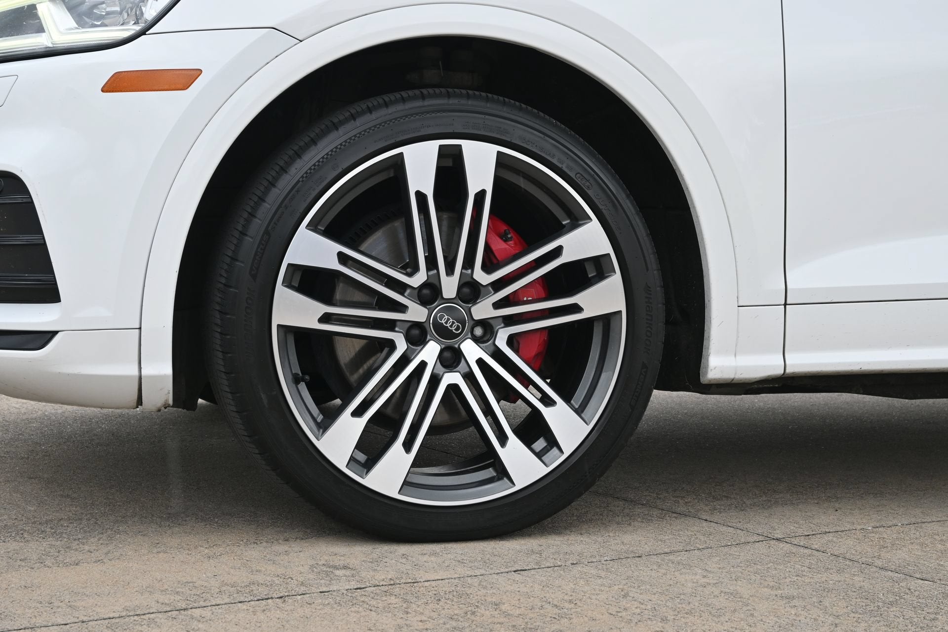 2020 Audi SQ5 Premium Plus