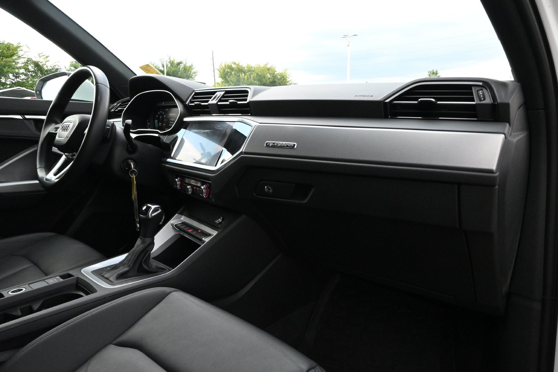 2022 Audi Q3 S line Premium