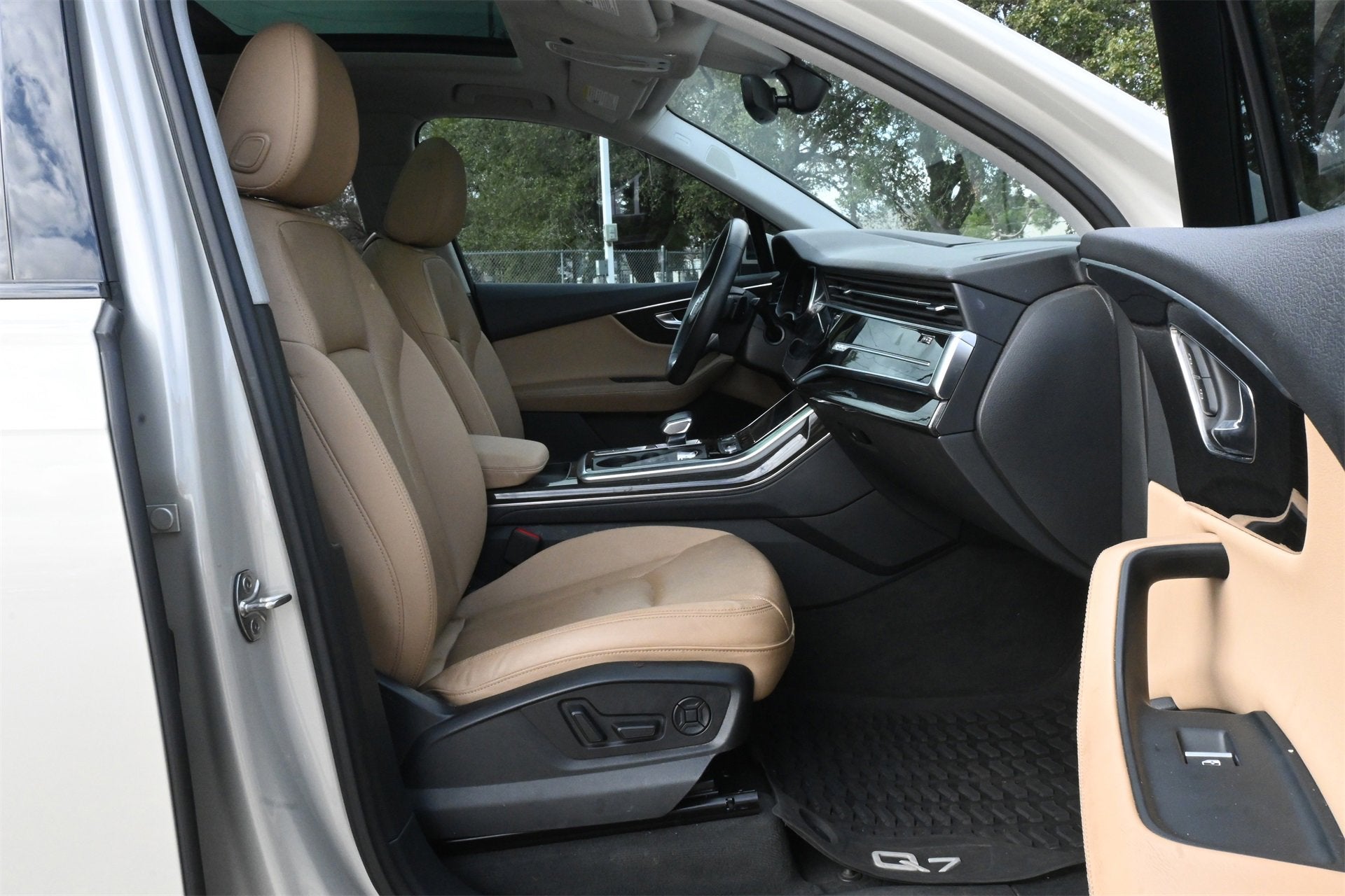 2021 Audi Q7 Prestige