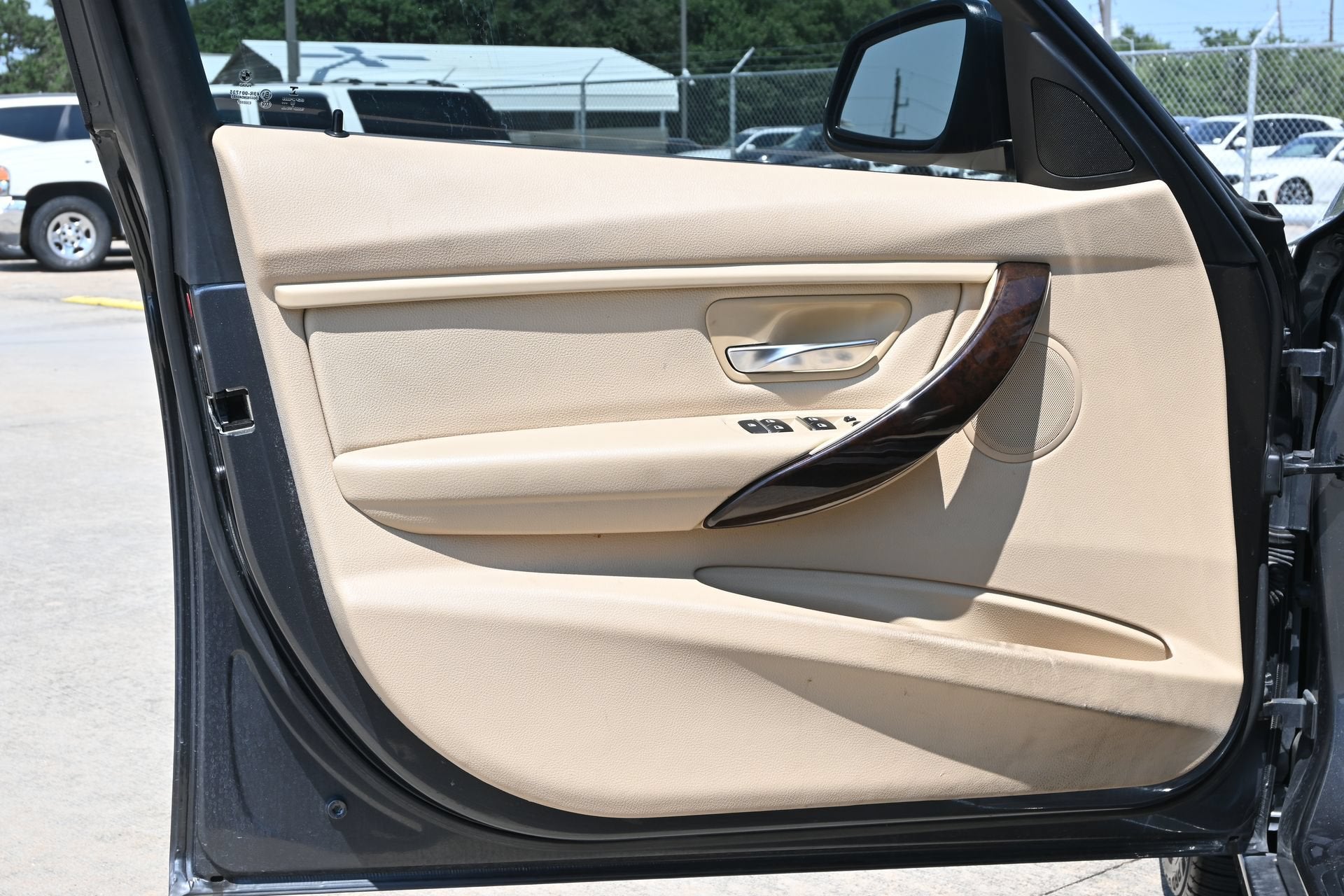 2016 BMW 3 Series 320i